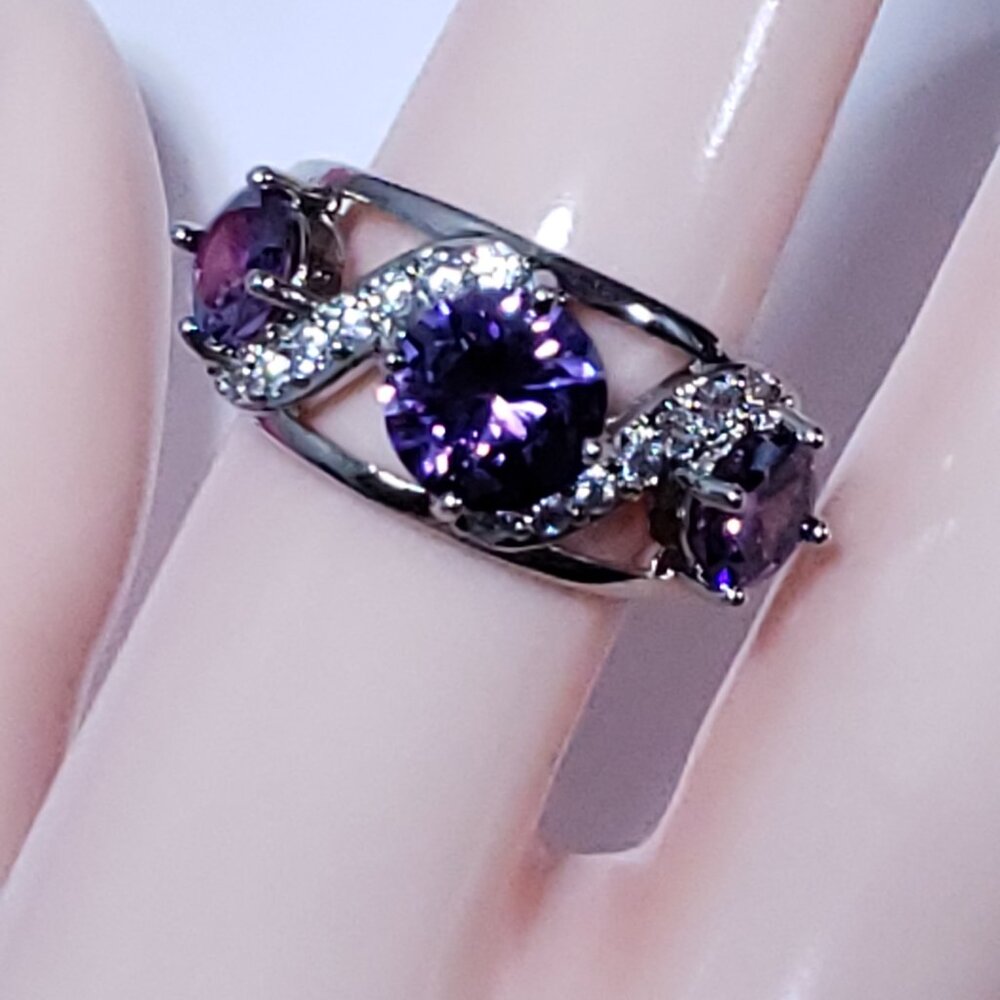 925 Ring w/Purple Cz's